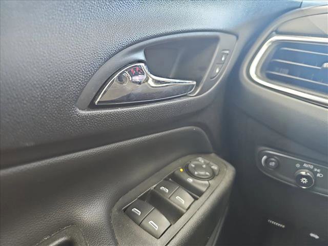 Used 2022 Chevrolet Equinox LT image 16