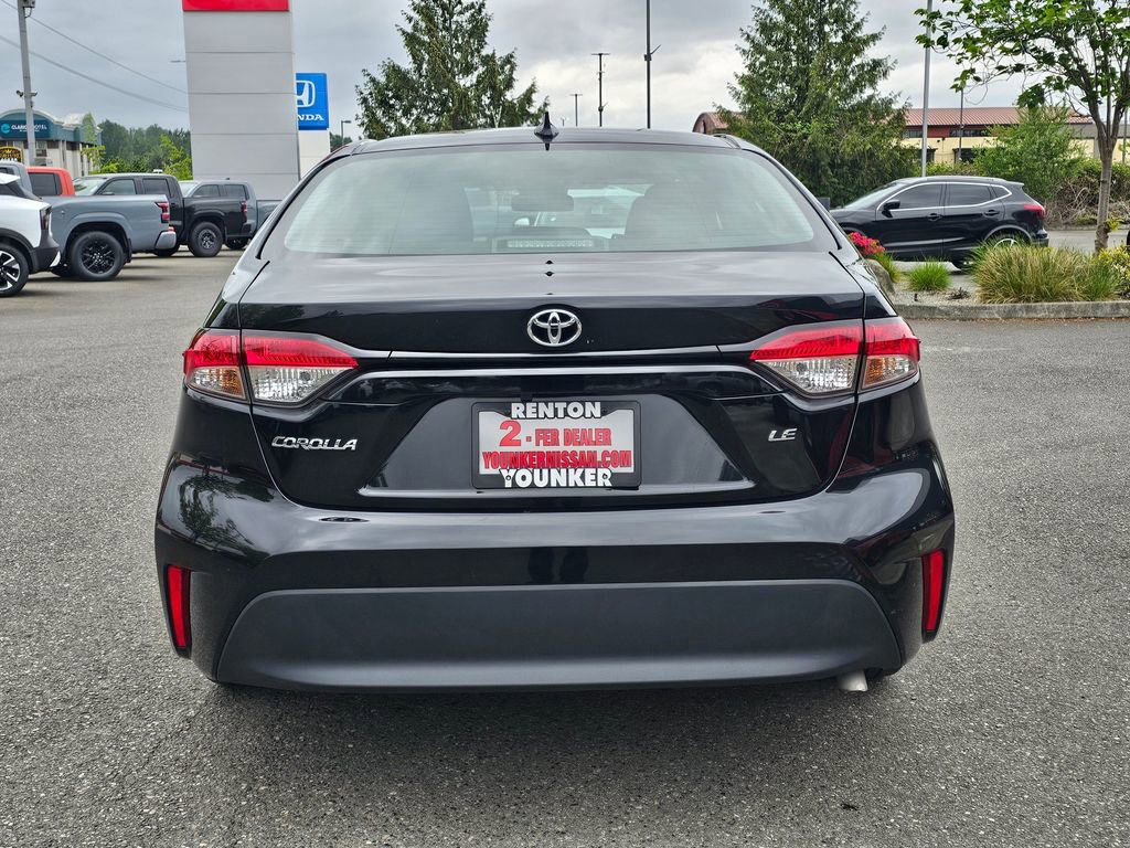 Used 2024 Toyota Corolla LE FWD image 6