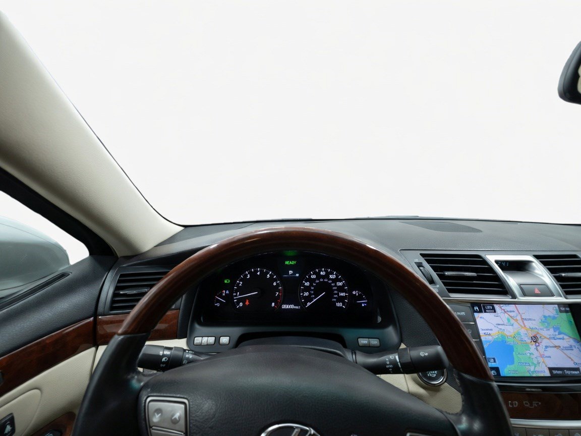 Used 2010 Lexus LS 460 AWD w/ Comfort Pkg image 7