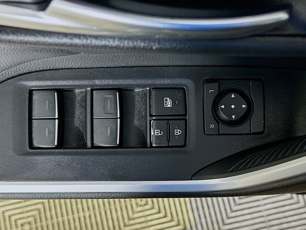 Used 2023 Toyota RAV4 XLE FWD image 20