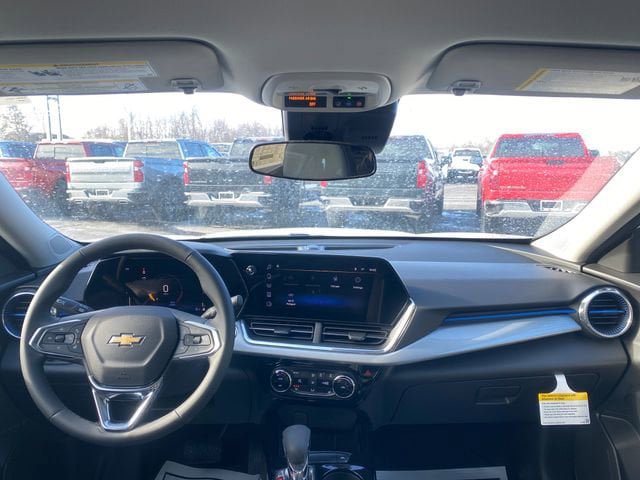 New 2026 Chevrolet Trax LT w/ Driver Confidence Package image 17