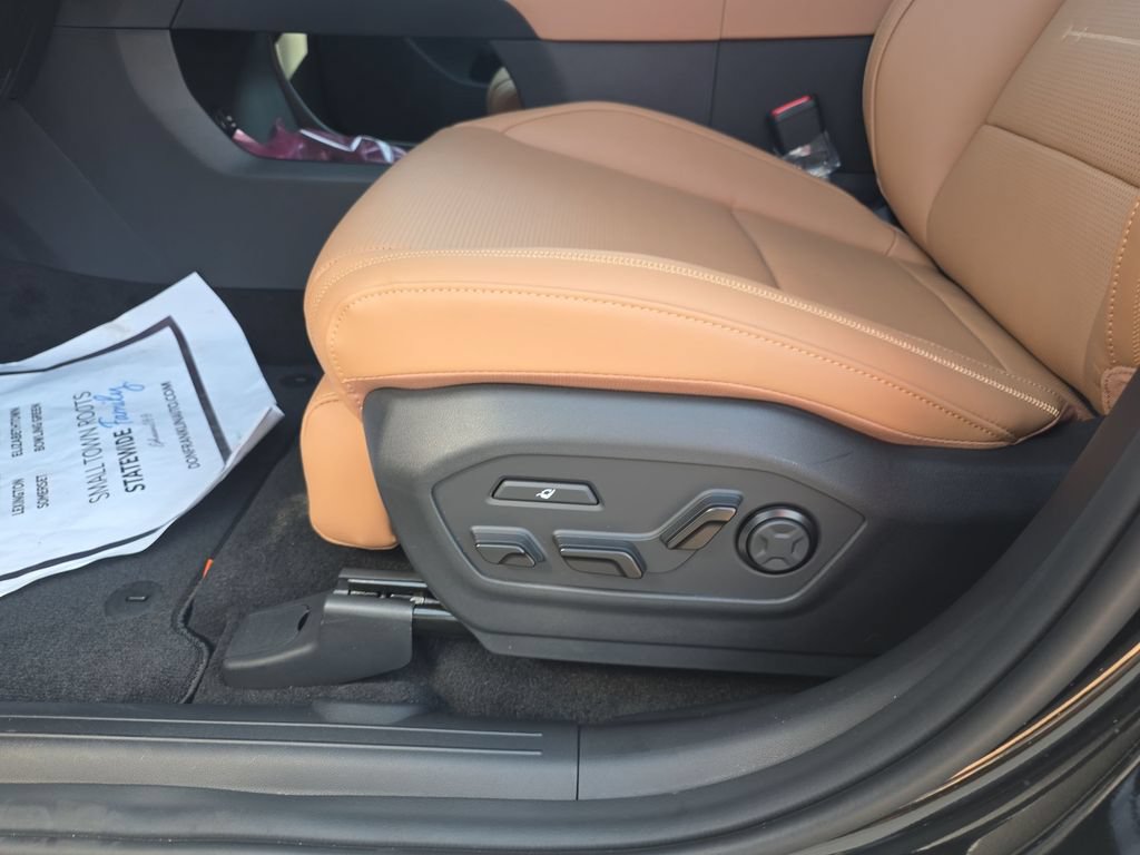 New 2026 Hyundai Santa Fe Calligraphy AWD/4WD image 12