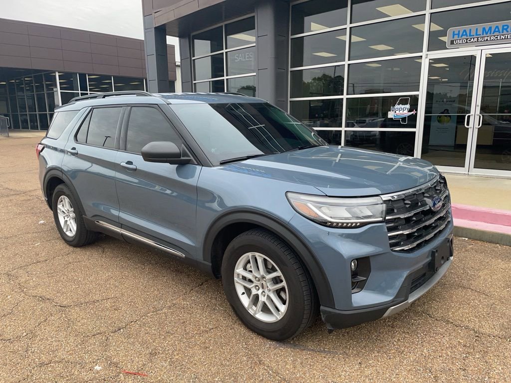 Used 2025 Ford Explorer Active w/ Active Comfort Package image 14