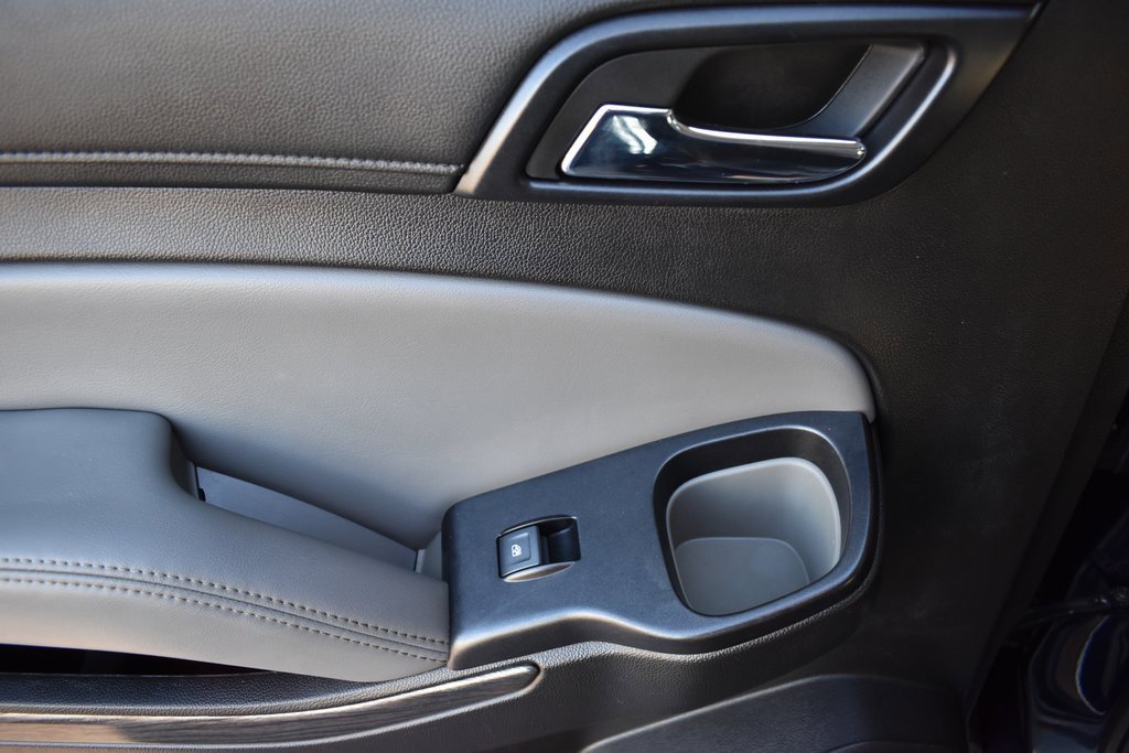 Used 2018 Chevrolet Suburban LT image 13