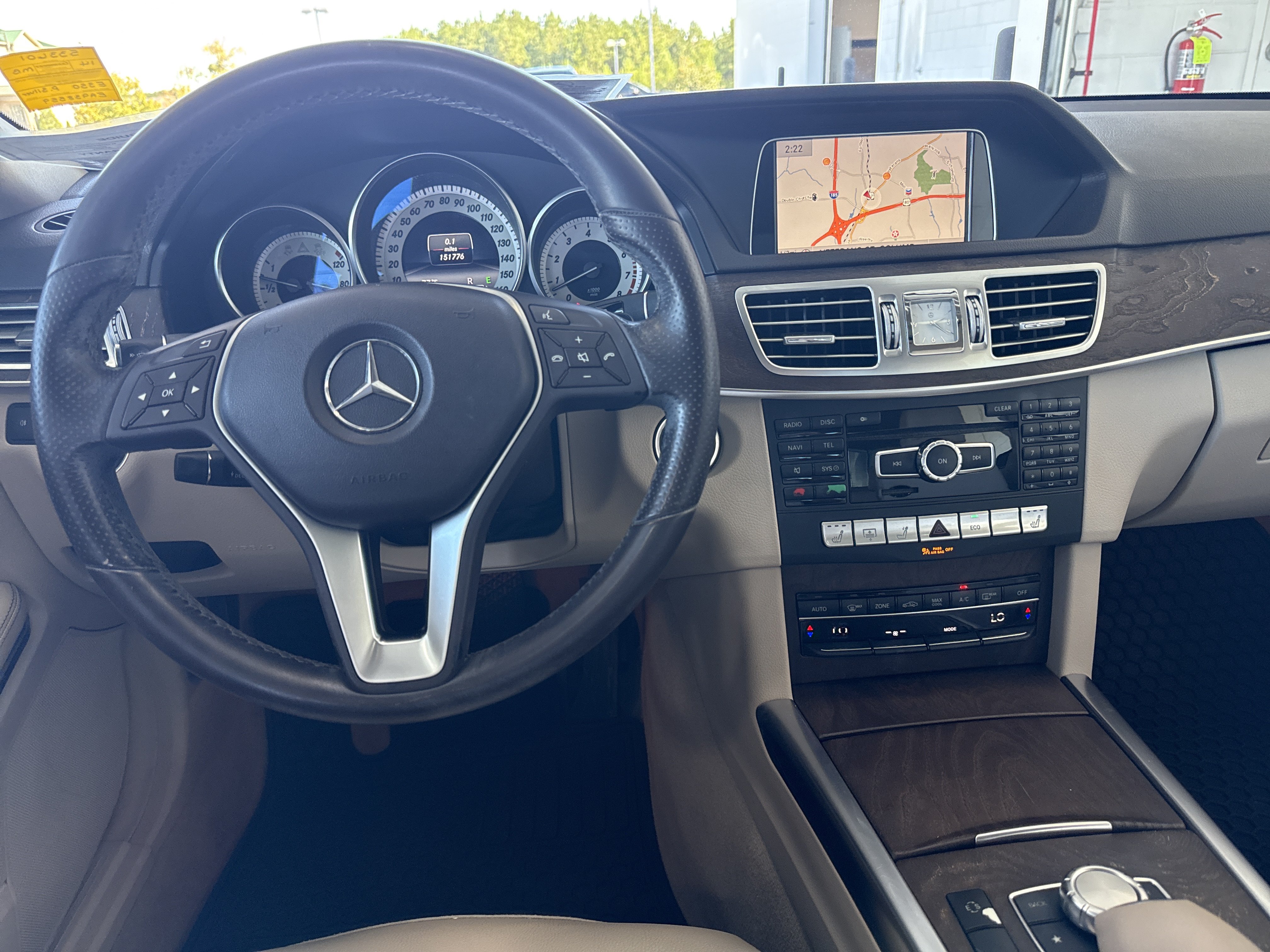 Used 2014 Mercedes-Benz E 350 Sedan image 28