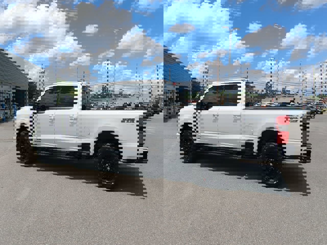 New 2025 Ford F350 Lariat w/ Lariat Ultimate Package image 6