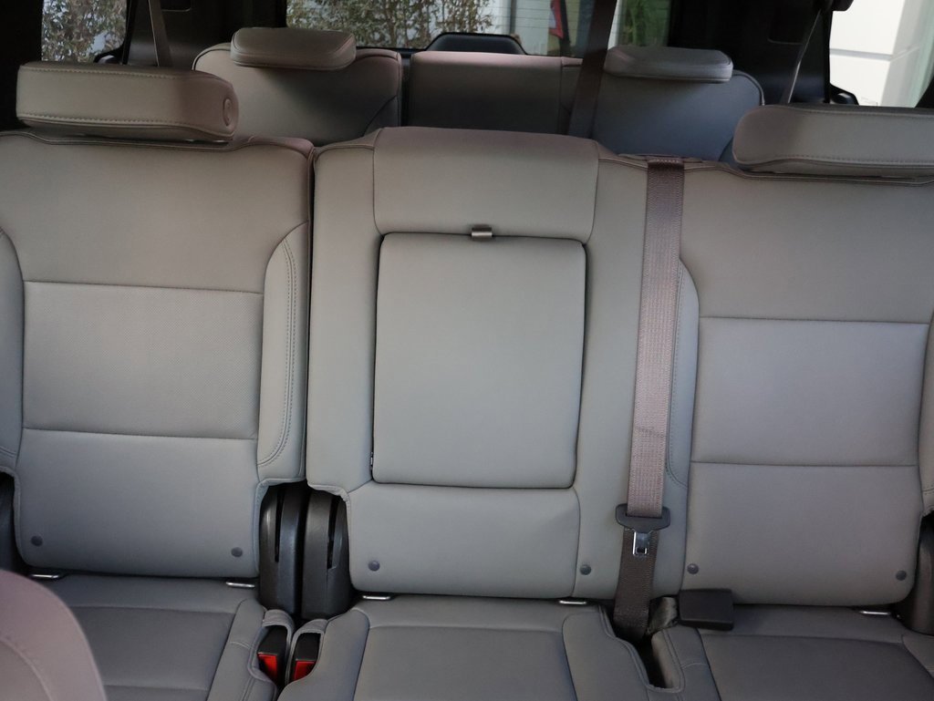 Used 2022 GMC Yukon SLT w/ SLT Luxury Package image 15