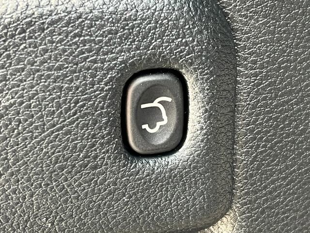 Used 2020 Jeep Grand Cherokee Limited image 30