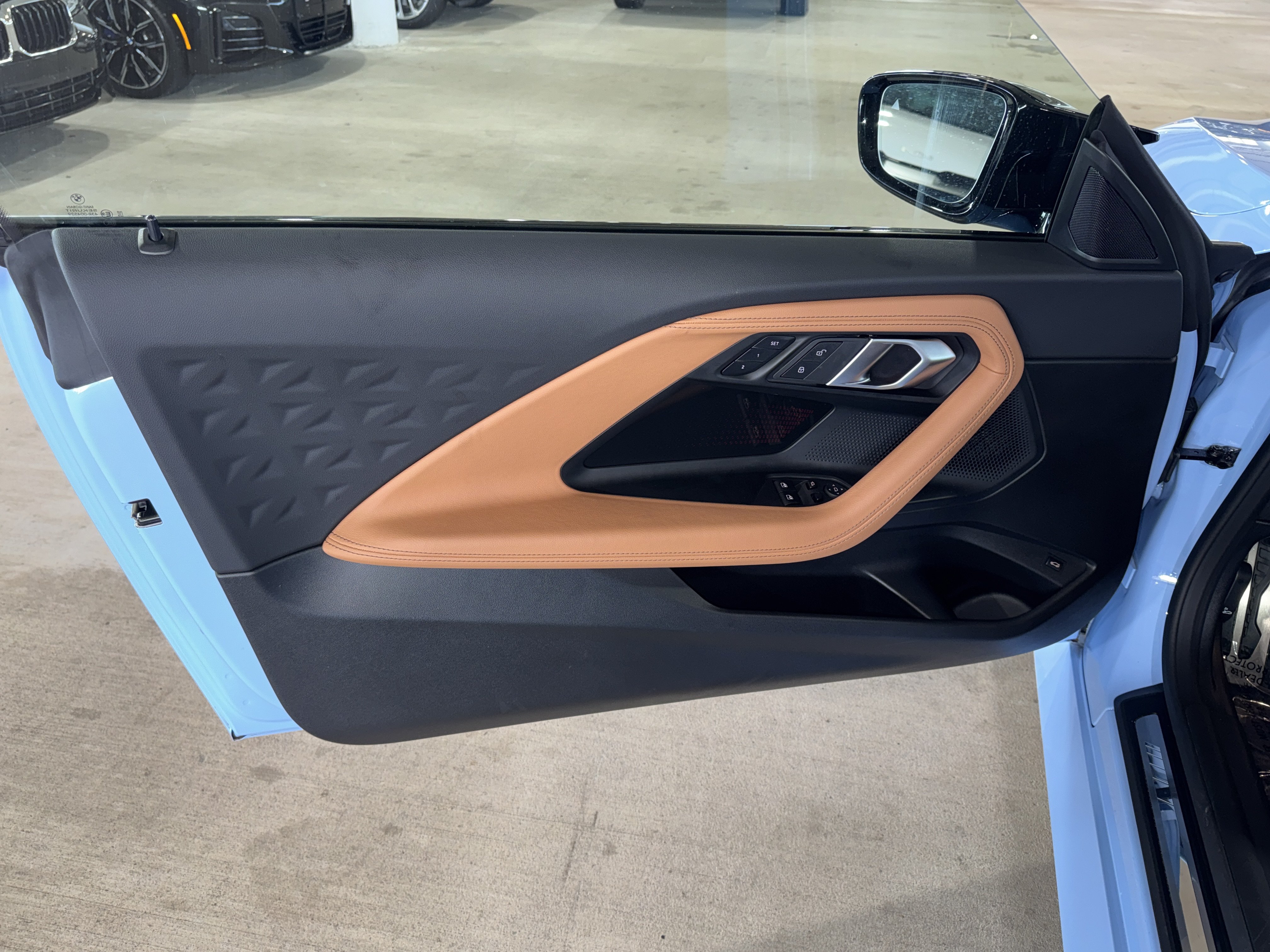 Used 2025 BMW M240i Coupe RWD image 13