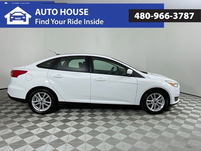 Used 2018 Ford Focus SE image 4