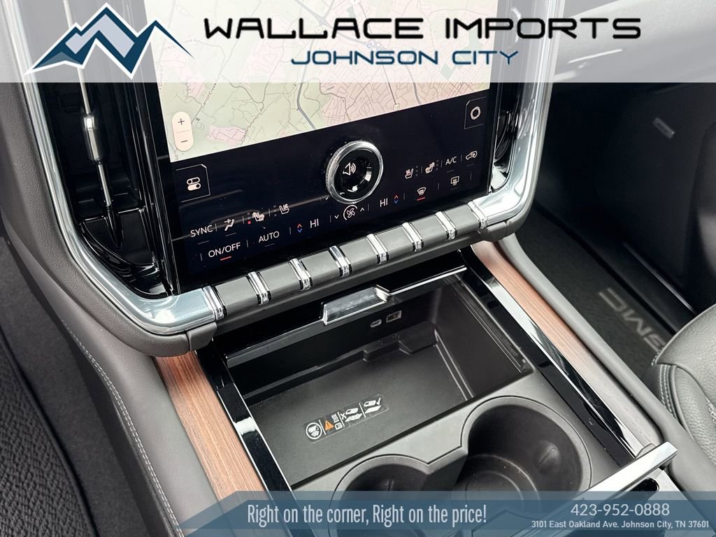 Used 2025 GMC Yukon Denali AWD/4WD image 27