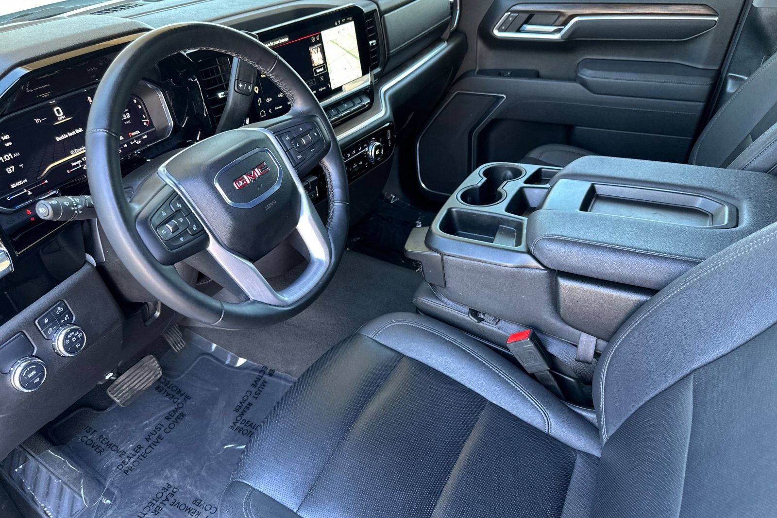 Certified 2025 GMC Sierra 1500 SLT RWD image 10