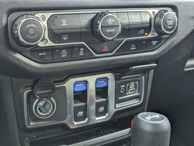 Used 2025 Jeep Wrangler Sport AWD/4WD image 14