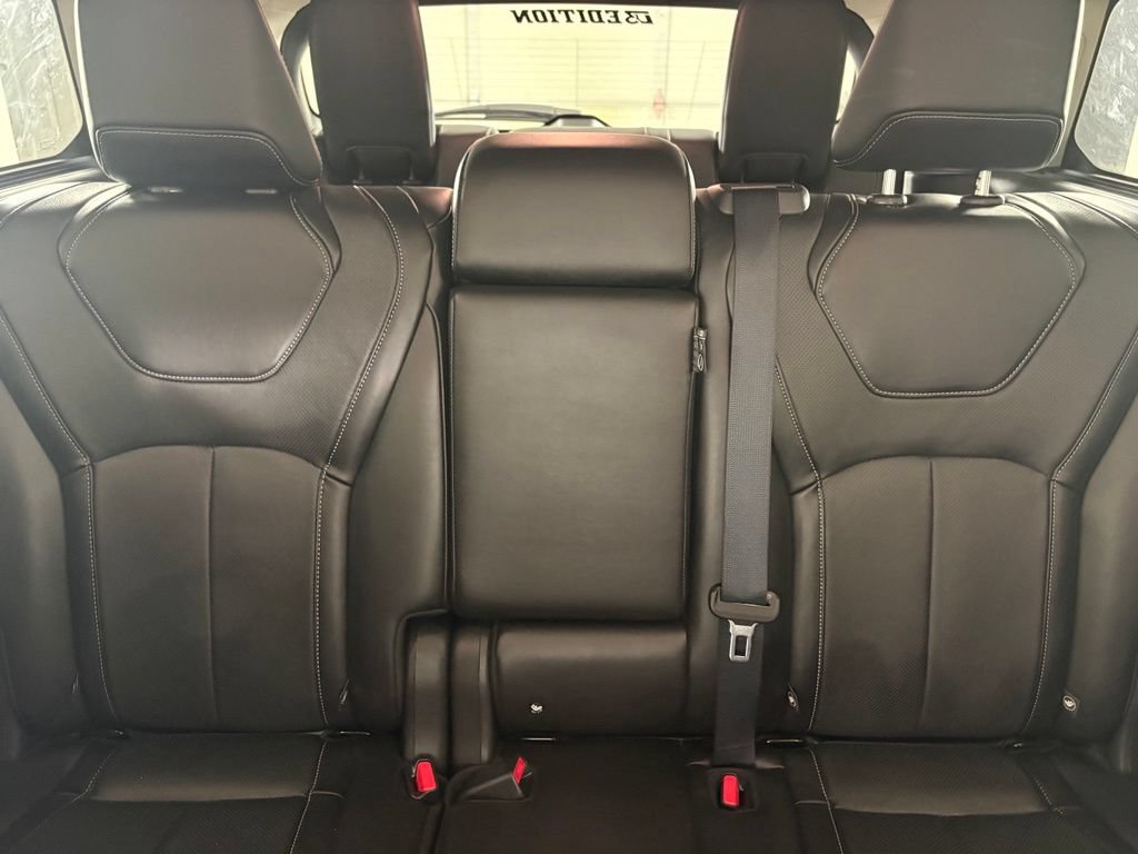 Used 2025 INFINITI QX60 Luxe FWD image 42