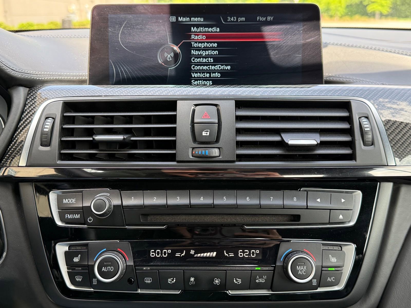 Used 2016 BMW M4 Convertible image 29