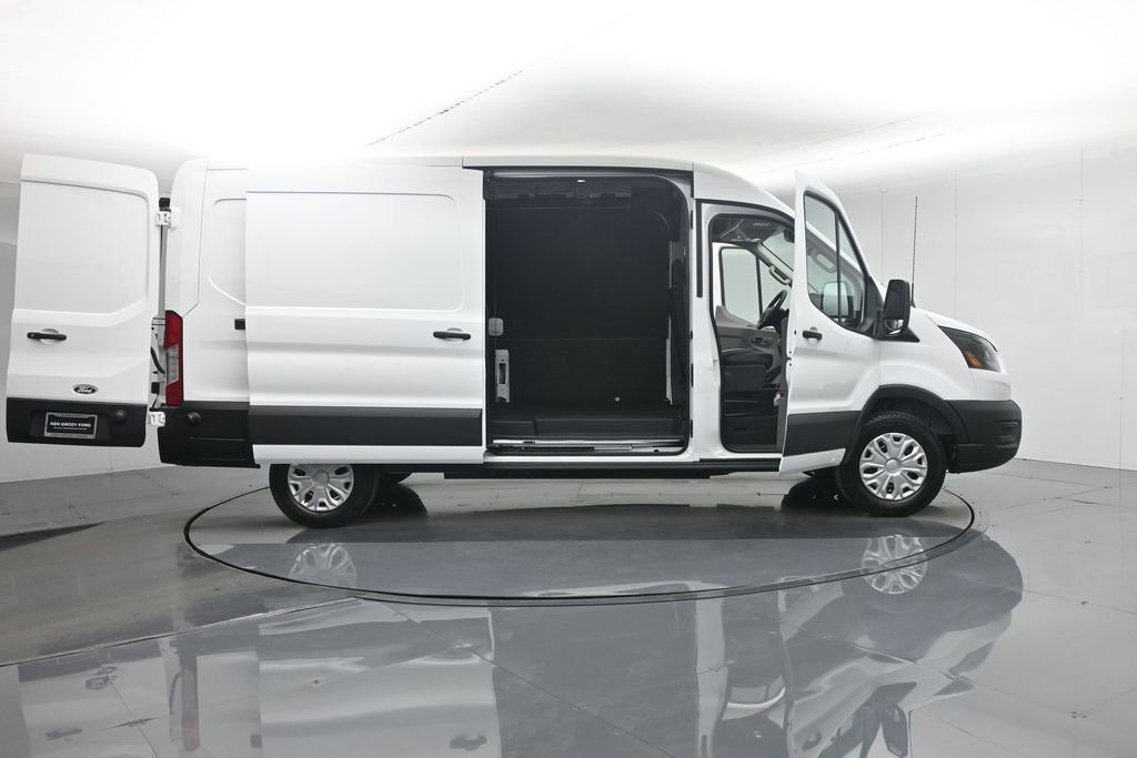 New 2026 Ford E-Transit 148 Medium Roof w/ Load Area Protection Package image 4