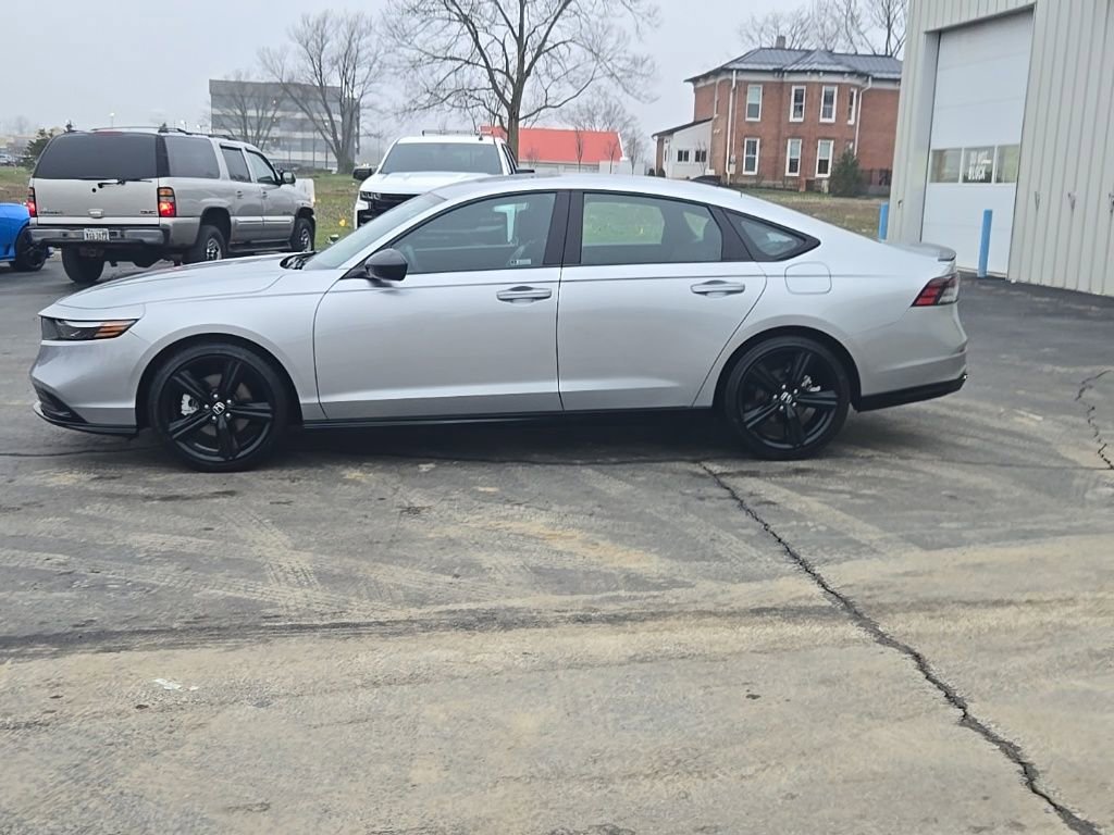 Certified 2025 Honda Accord Sport image 4