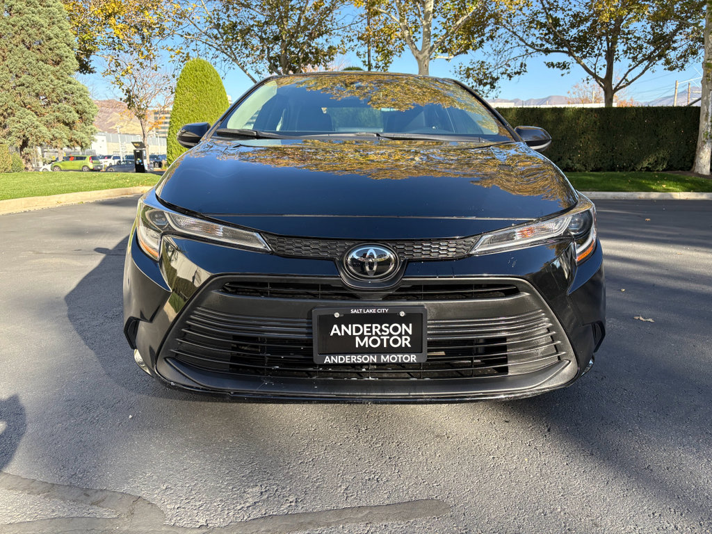 Used 2024 Toyota Corolla LE image 3
