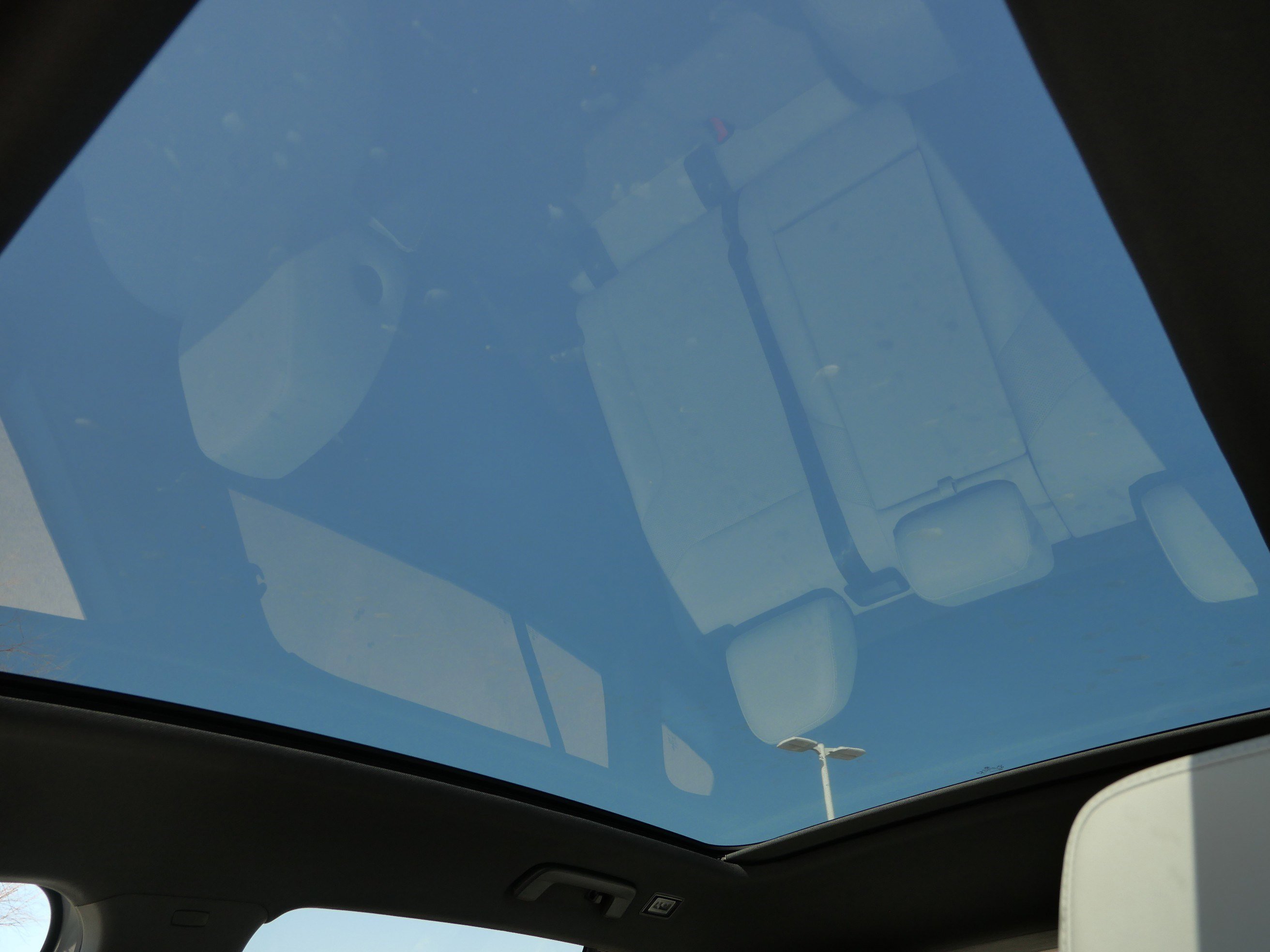 Certified 2022 Volkswagen ID.4 Pro S image 34