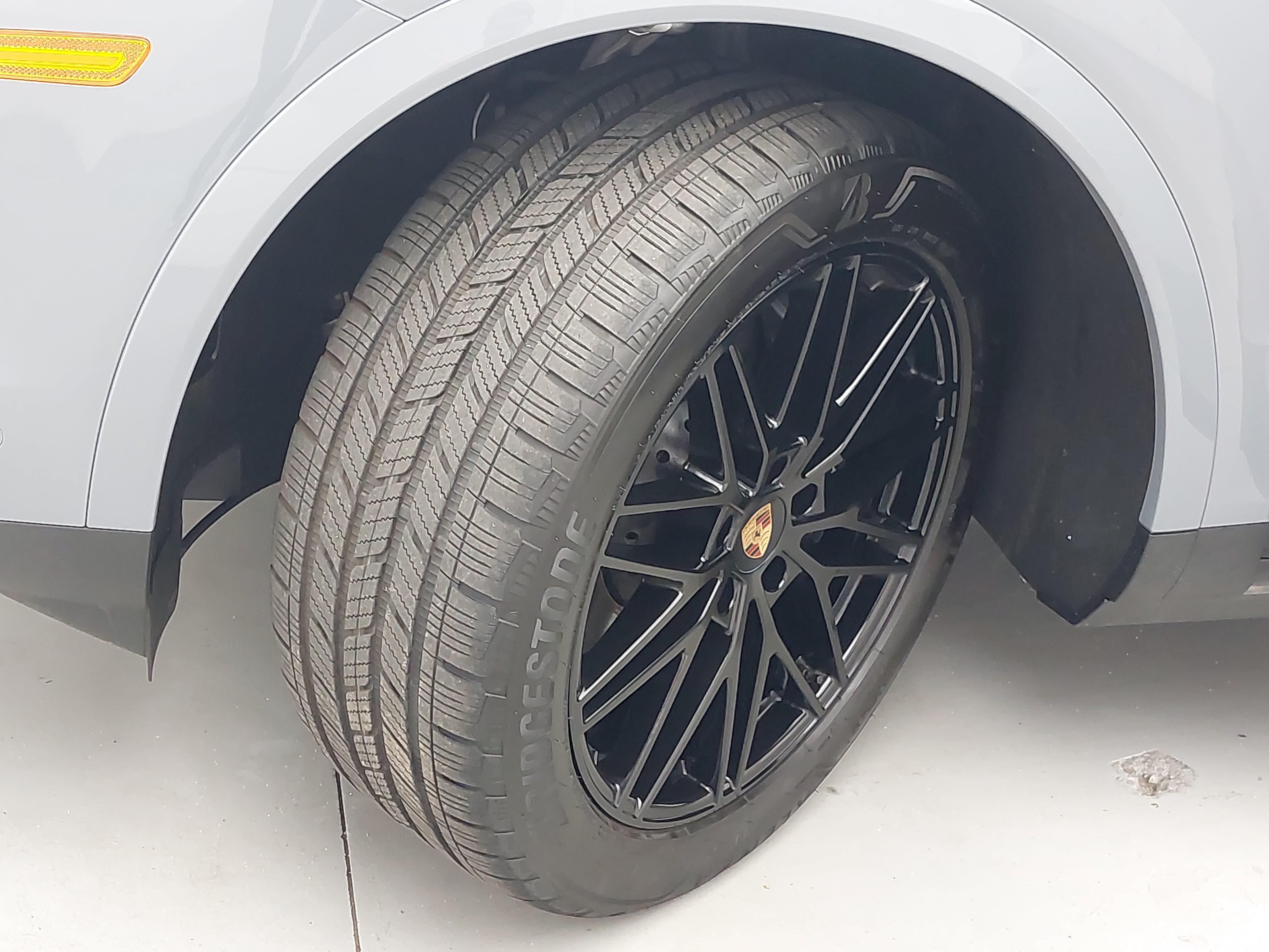 Certified 2026 Porsche Cayenne AWD/4WD image 35