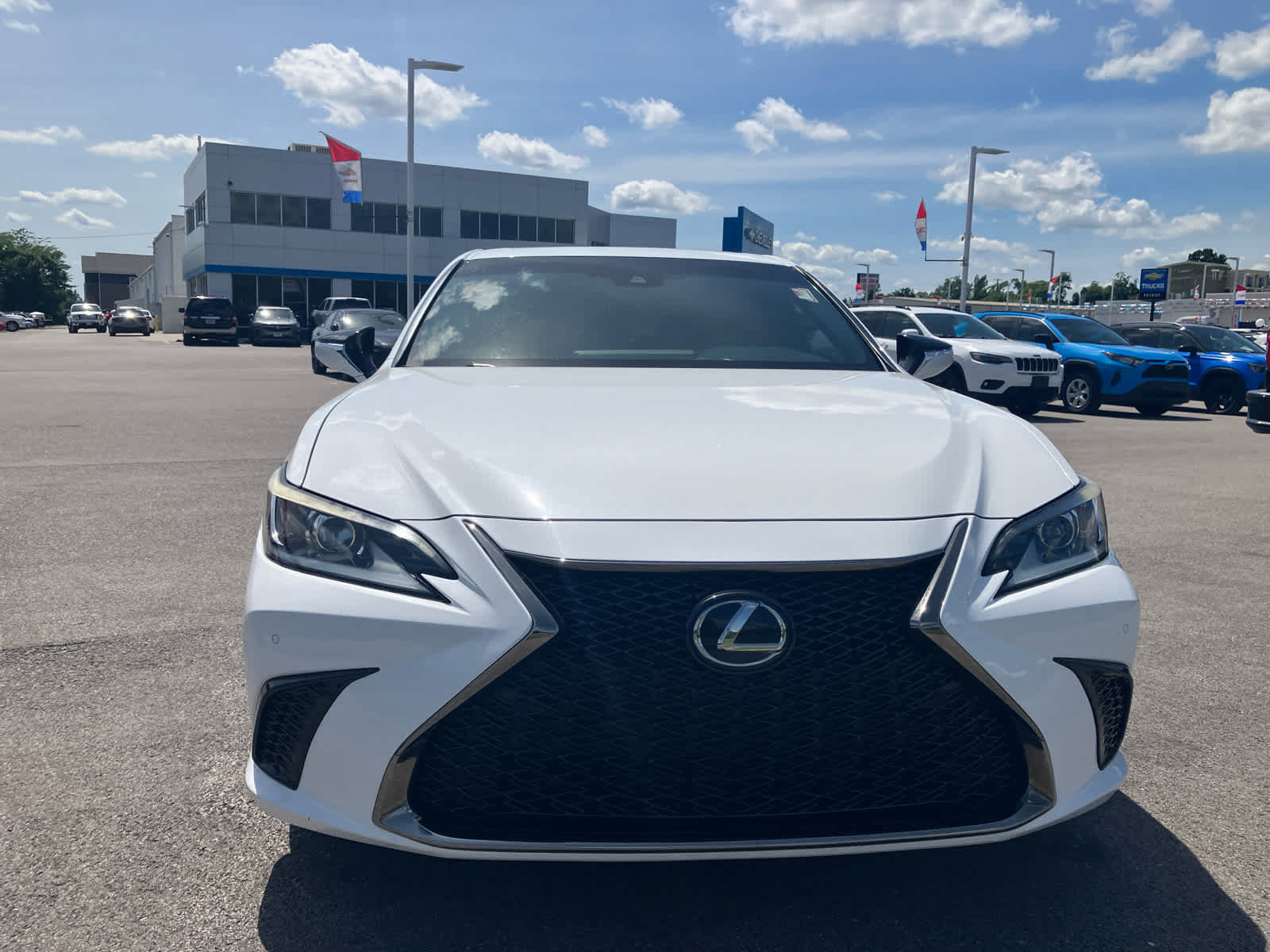 Used 2021 Lexus ES 350 F Sport w/ Accessory Package FWD image 2