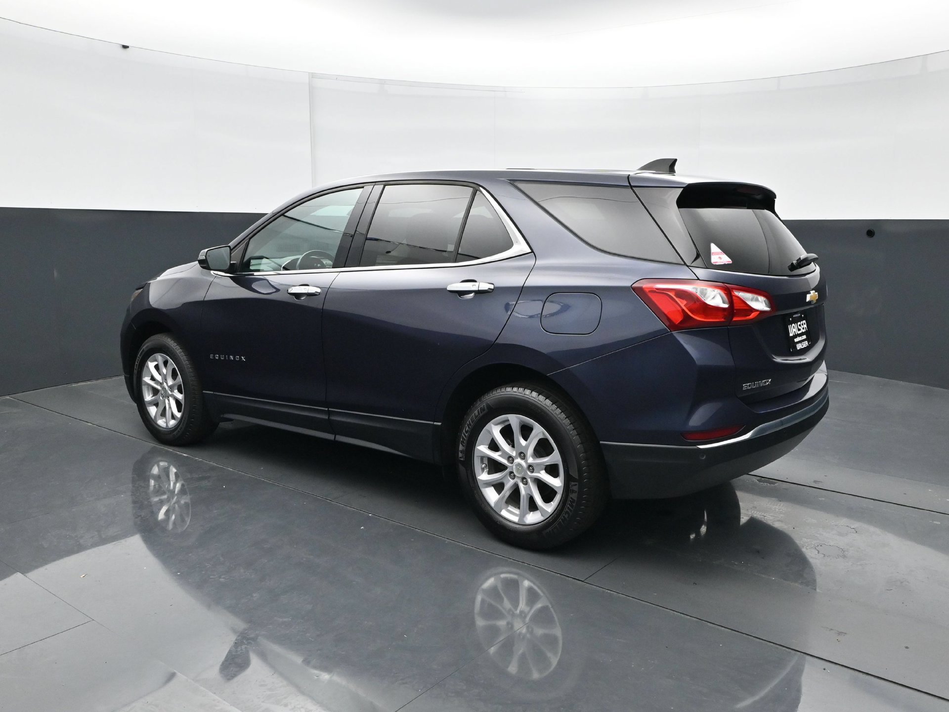Used 2018 Chevrolet Equinox LT FWD image 4