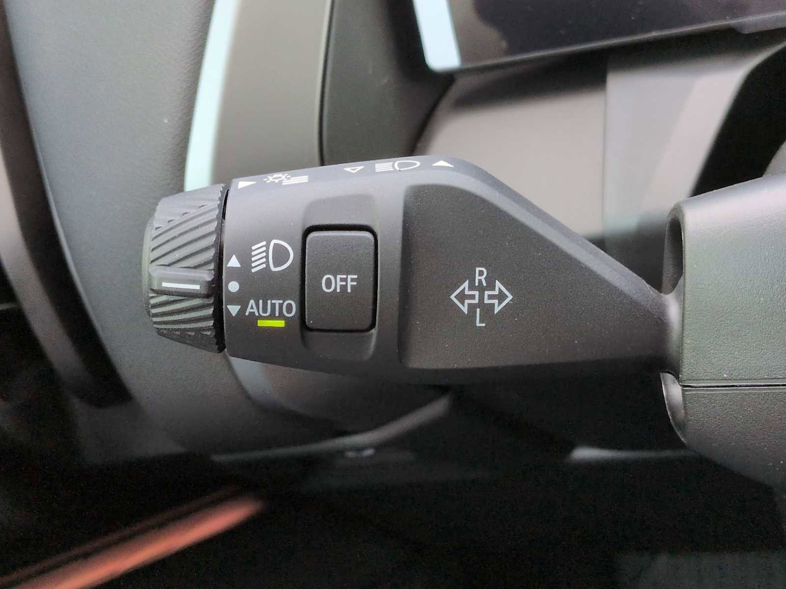 New 2025 BMW i4 xDrive40i AWD/4WD image 28