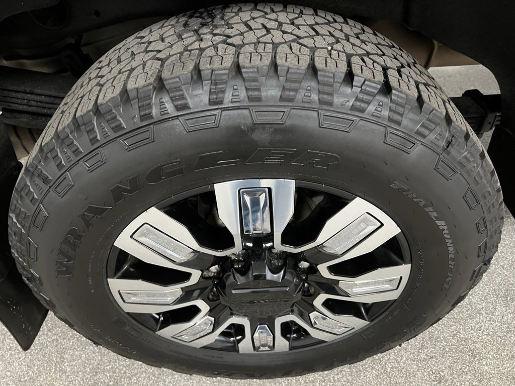 Used 2024 GMC Sierra 2500 Denali w/ Denali Reserve Package image 21