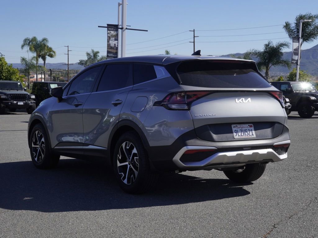Used 2024 Kia Sportage EX image 6
