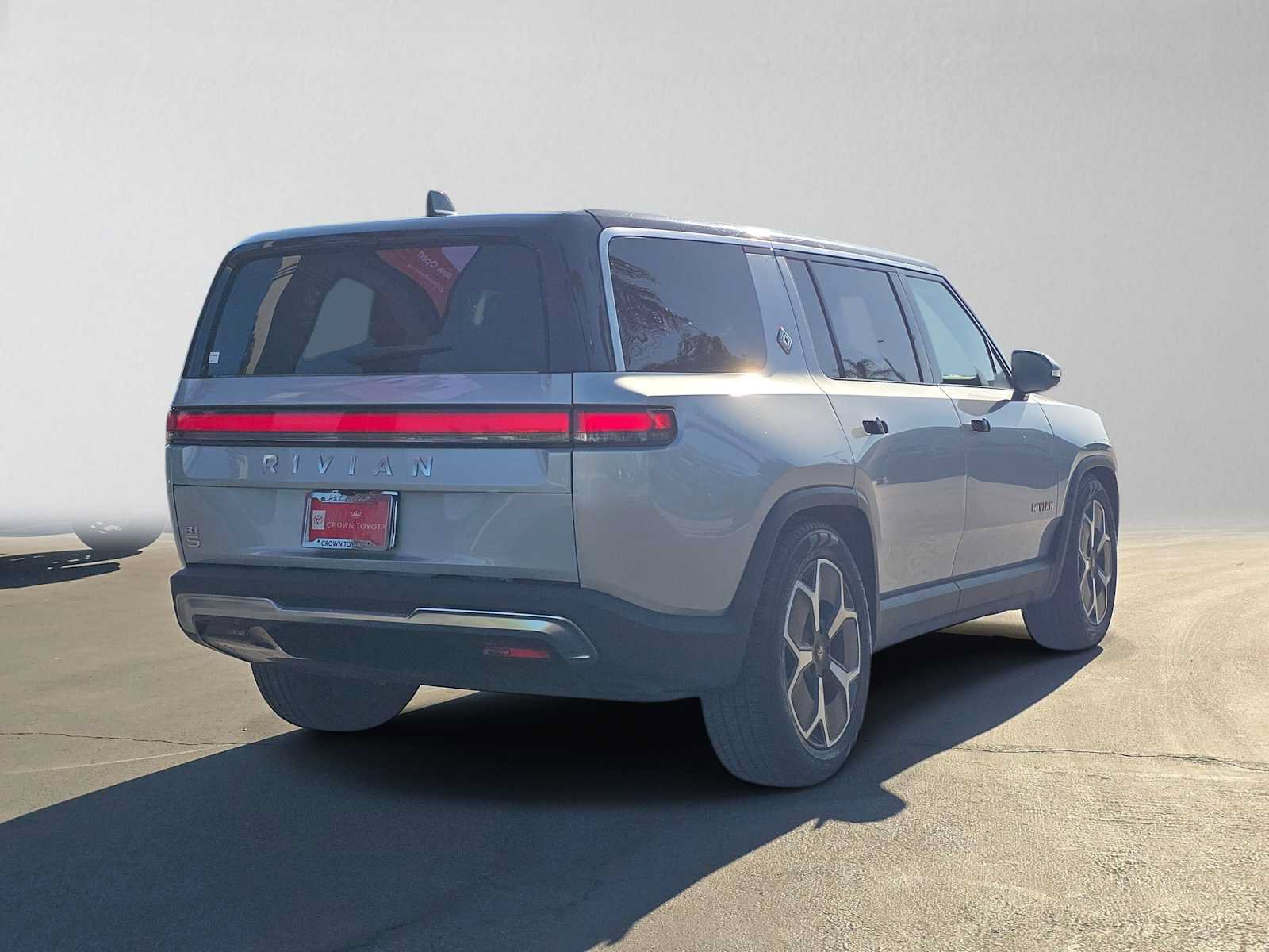 Used 2023 Rivian R1S Adventure Quad AWD/4WD image 3