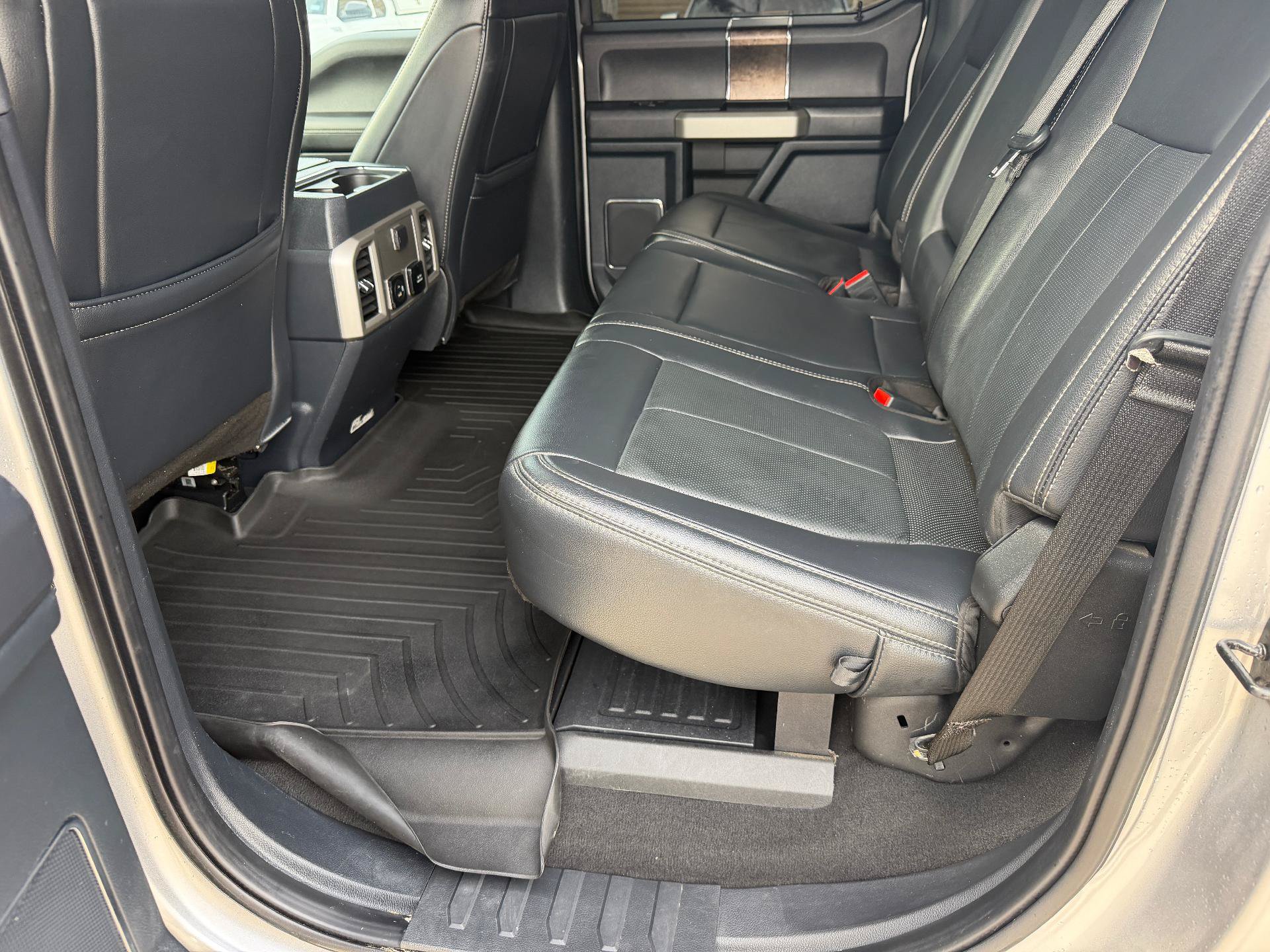 Used 2022 Ford F250 Lariat AWD/4WD image 25