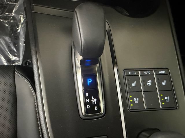 New 2026 Lexus UX 300h AWD image 27