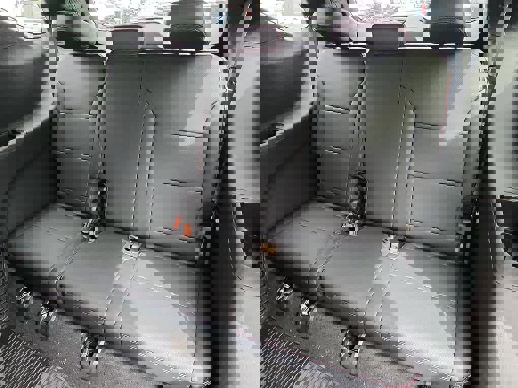 New 2026 Chevrolet Traverse RS w/ LPO, Floor Liner Package image 7