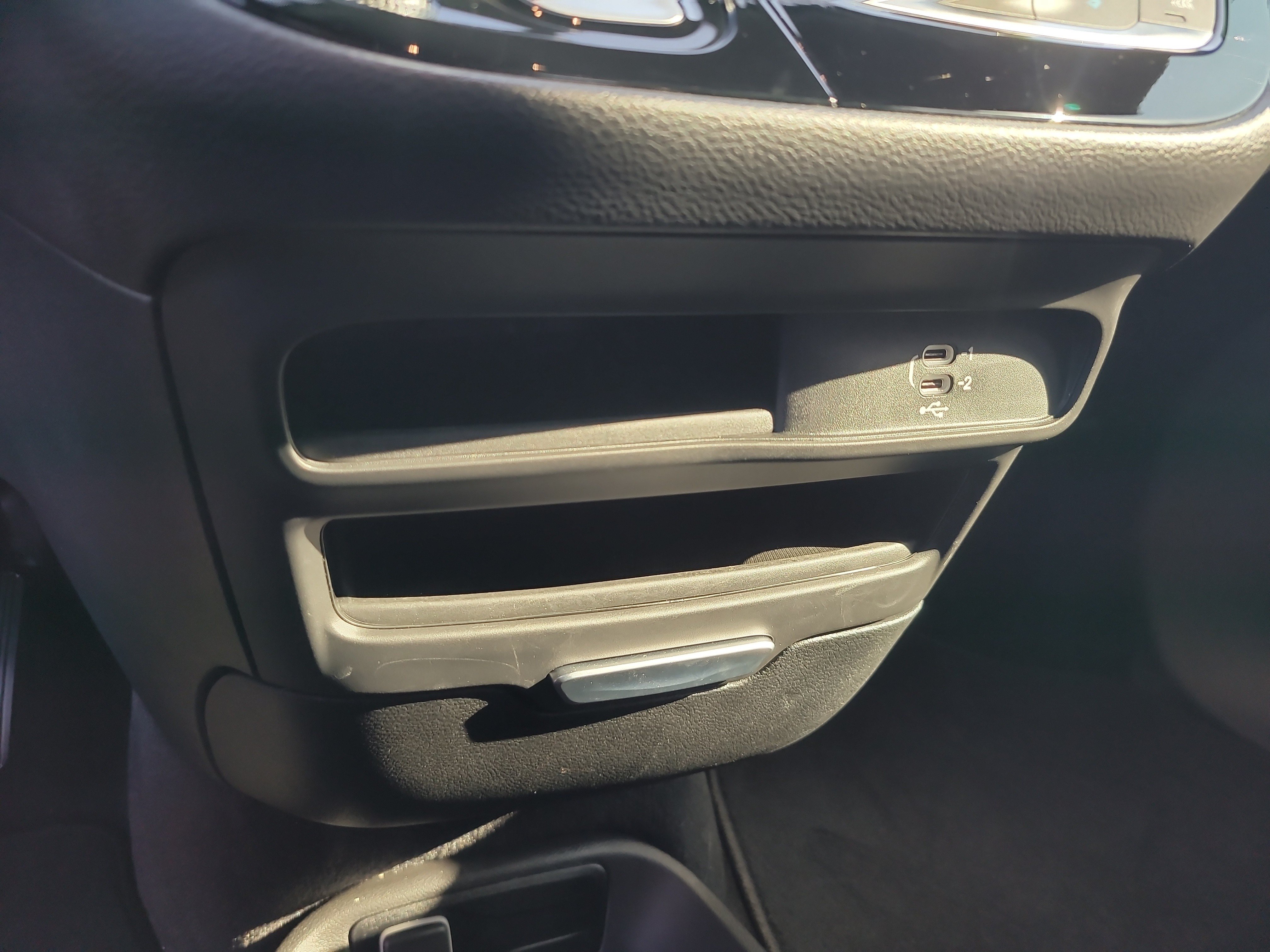 Used 2026 Chrysler Voyager LX FWD image 22
