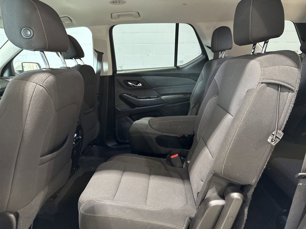 Used 2021 Chevrolet Traverse LT AWD/4WD image 15