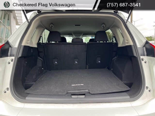 Used 2024 Nissan Rogue S AWD/4WD image 15