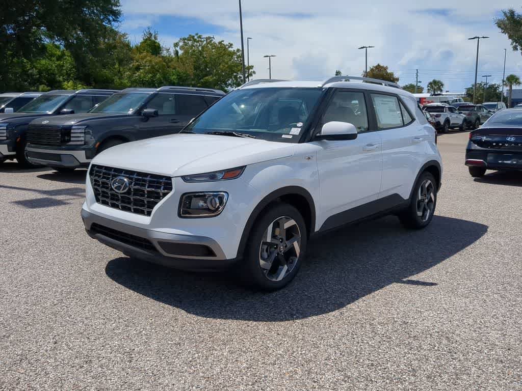 New 2026 Hyundai Venue SEL FWD image 2