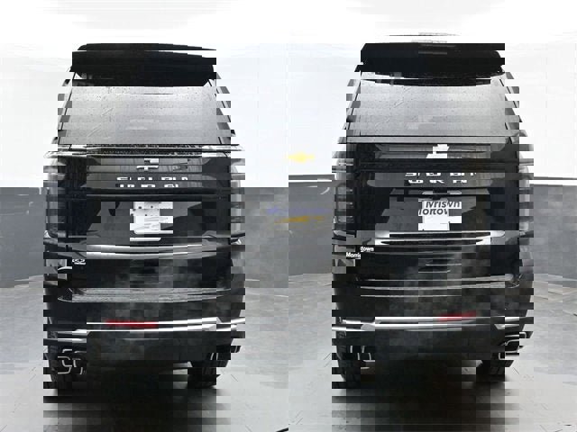 New 2026 Chevrolet Suburban High Country image 13