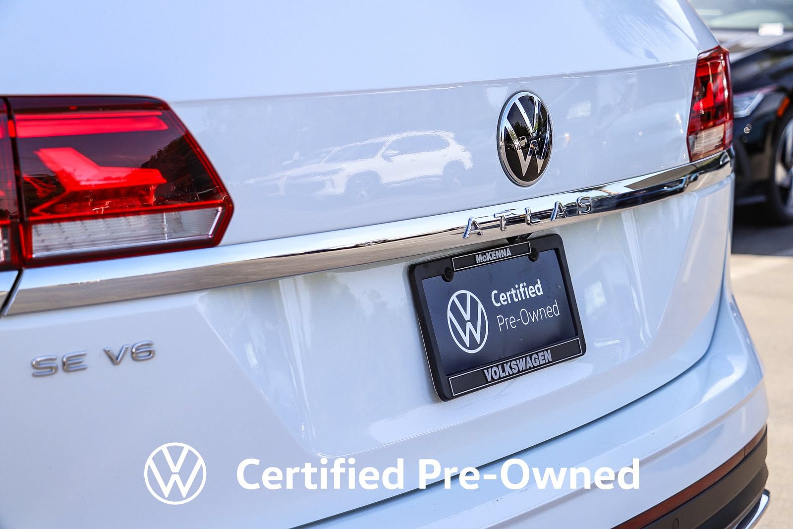 Certified 2023 Volkswagen Atlas SE w/ Black Wheel Package FWD image 11
