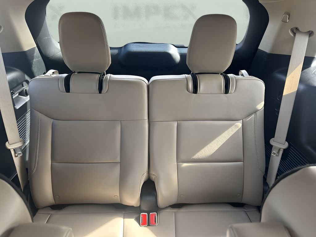 Used 2024 Ford Explorer XLT w/ Equipment Group 202A image 12