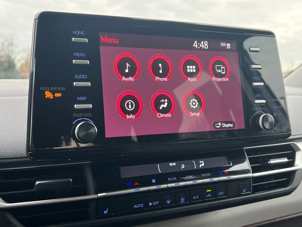 Used 2024 Toyota Sienna XLE image 29