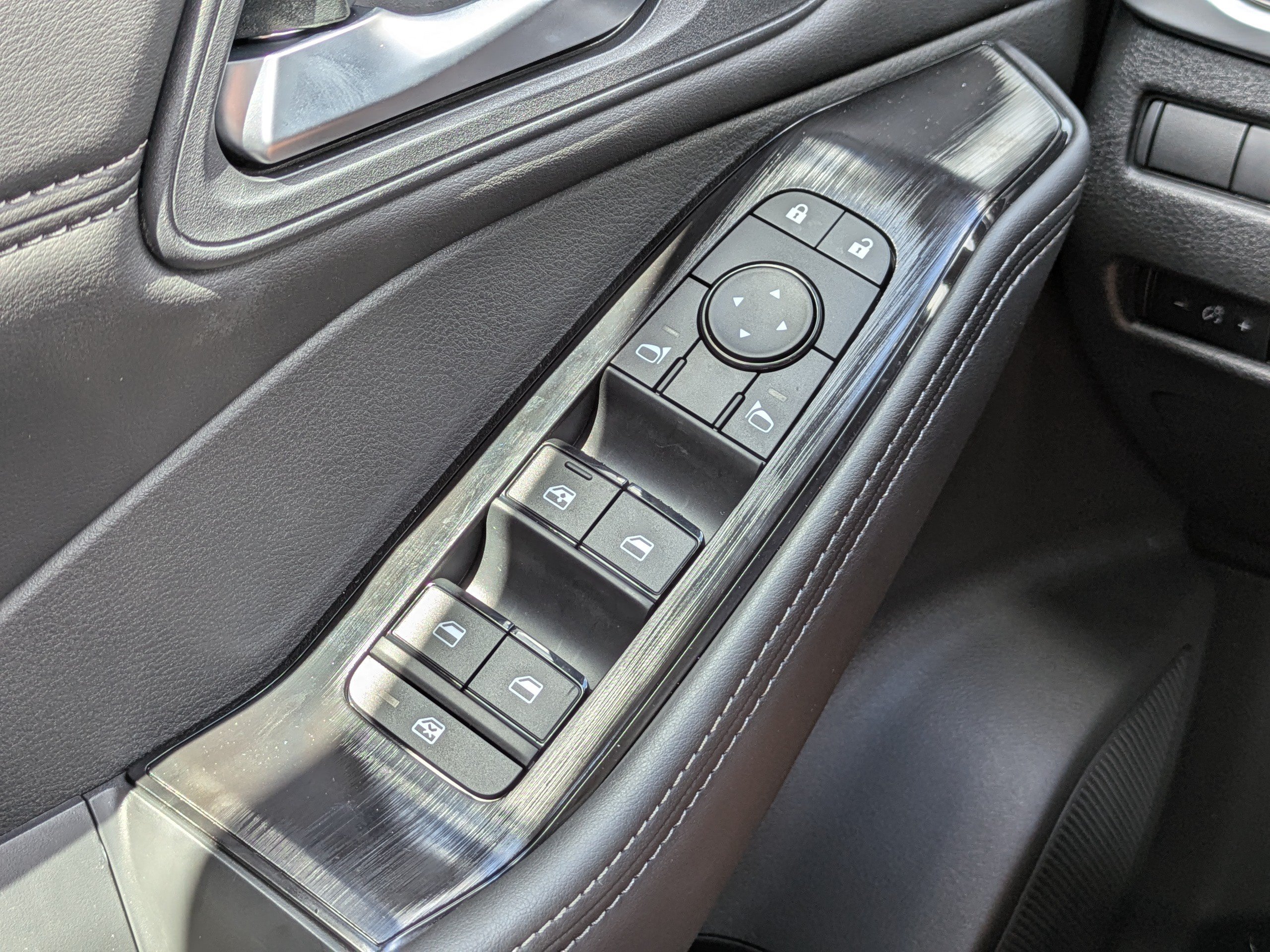 New 2026 Nissan Rogue Dark Armor FWD image 26