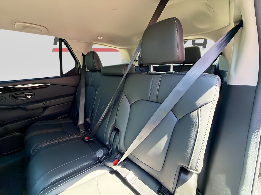 Used 2025 Honda Pilot EX-L image 23