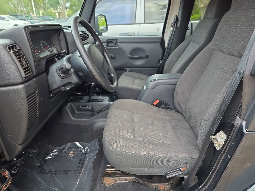Used 2004 Jeep Wrangler 4WD w/ Dual Top Group image 8