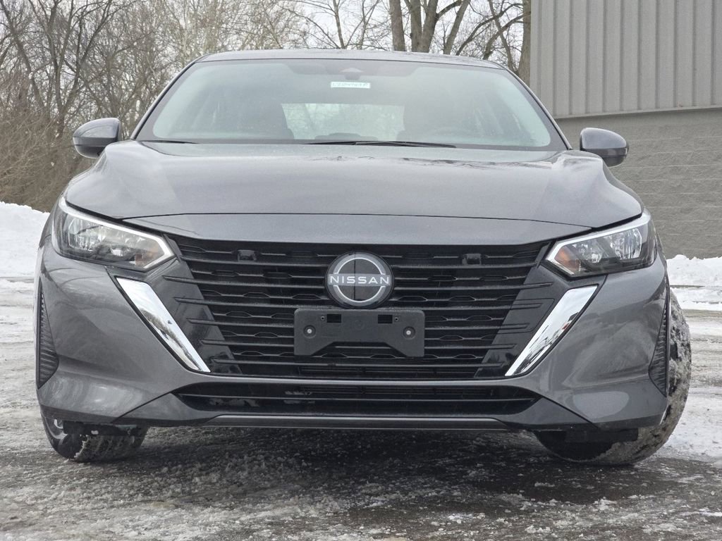 Used 2025 Nissan Sentra SV image 7