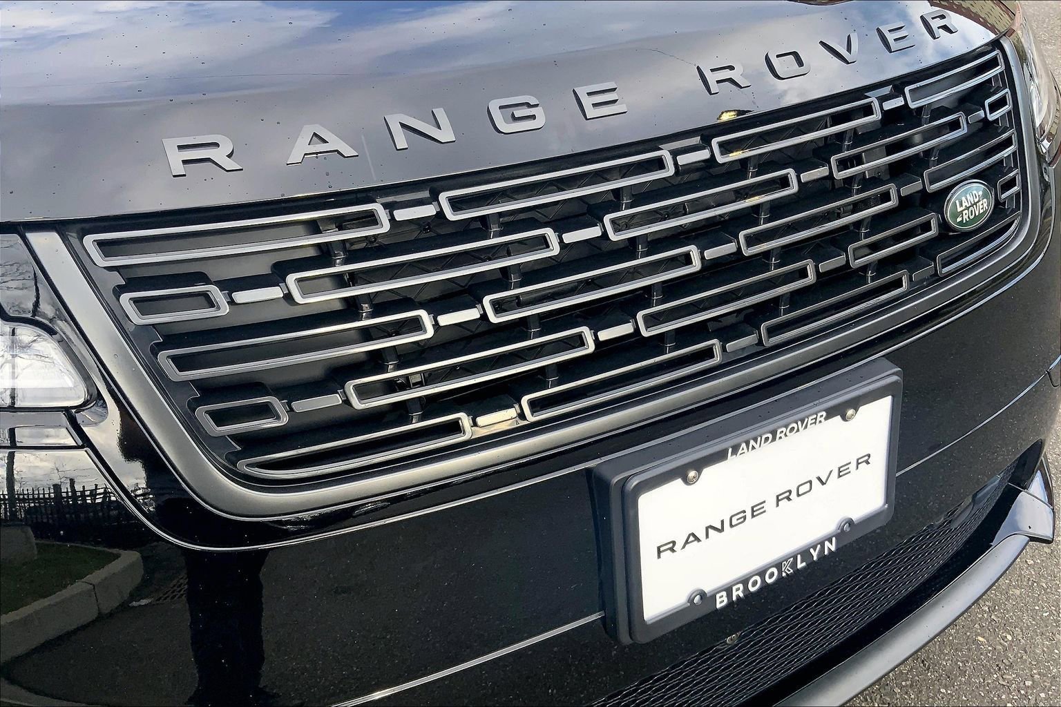 Used 2026 Land Rover Range Rover Velar Dynamic SE AWD/4WD image 30