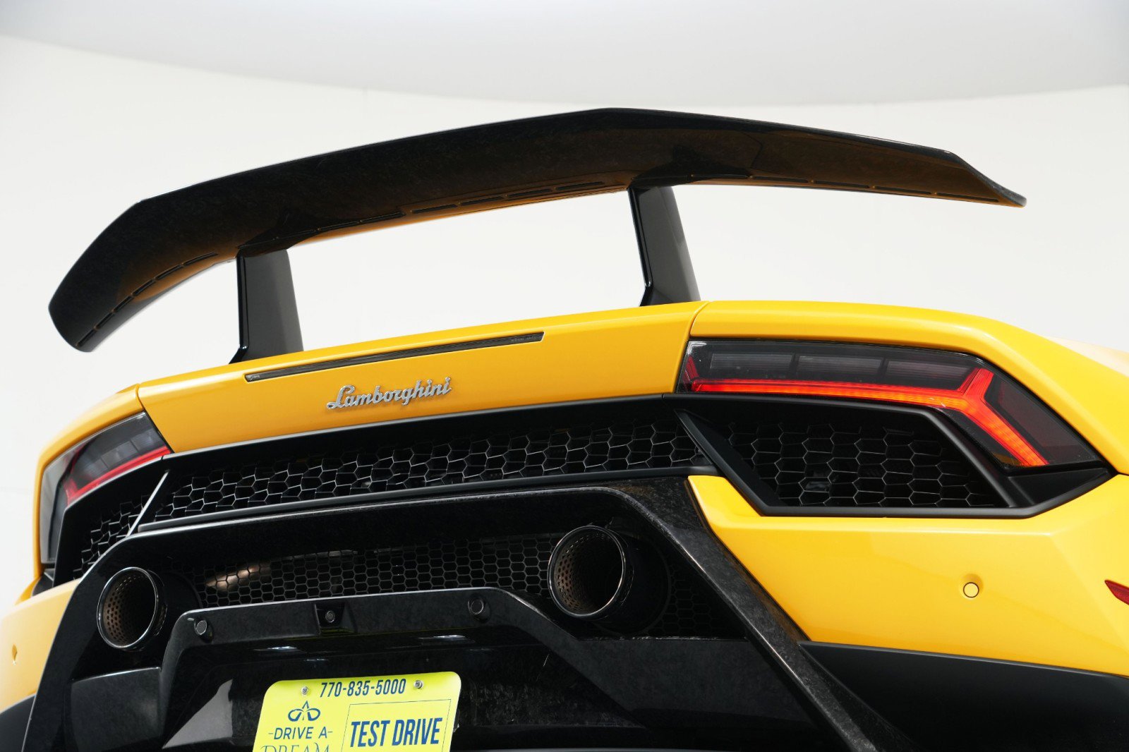 Used 2018 Lamborghini Huracan Performante image 58