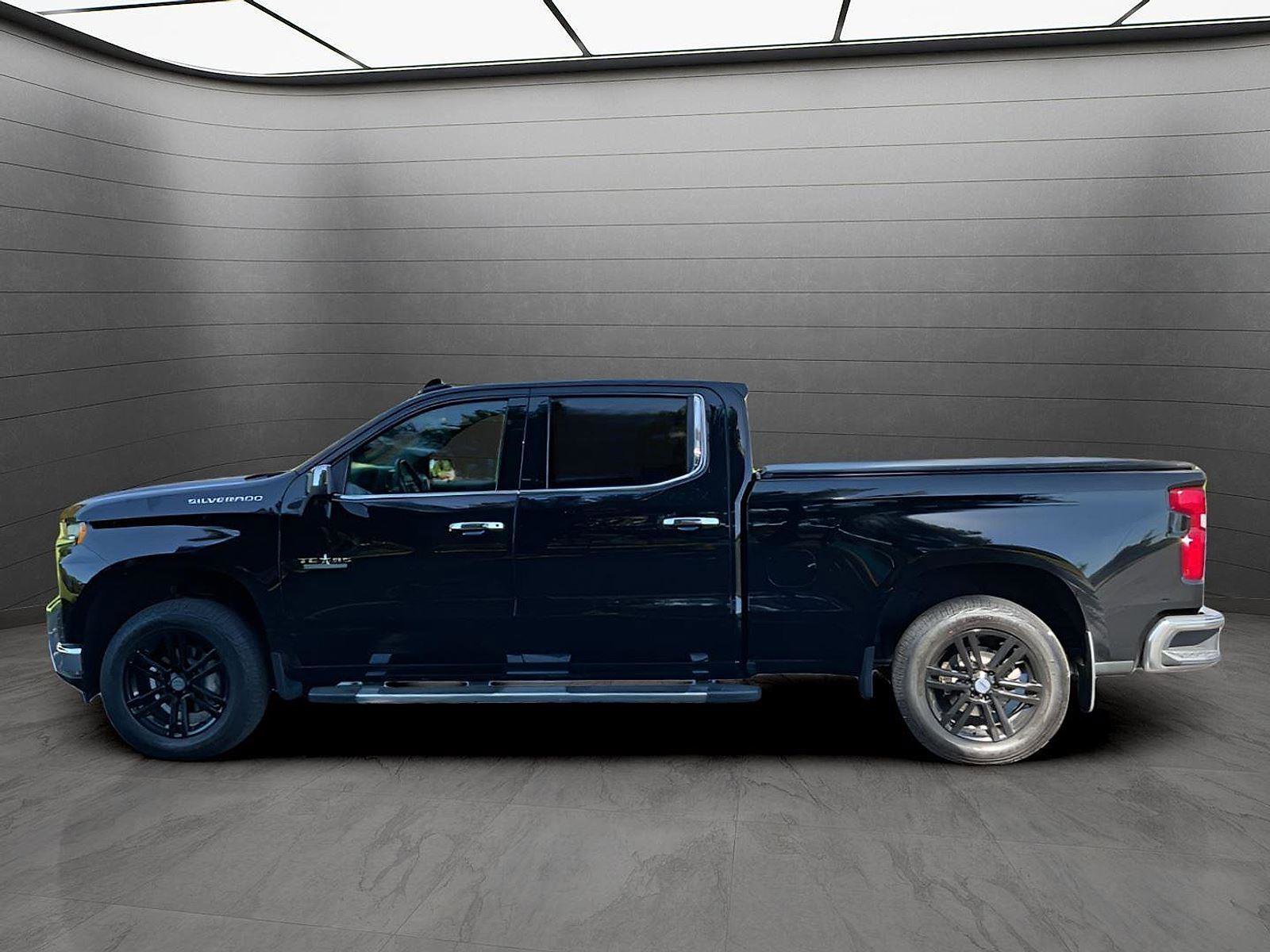 Used 2019 Chevrolet Silverado 1500 LTZ image 3