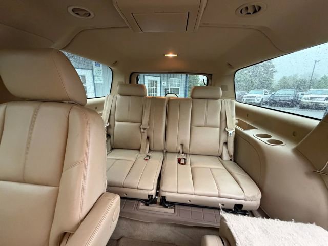 Used 2012 Chevrolet Suburban LT w/ Luxury Package AWD/4WD image 14
