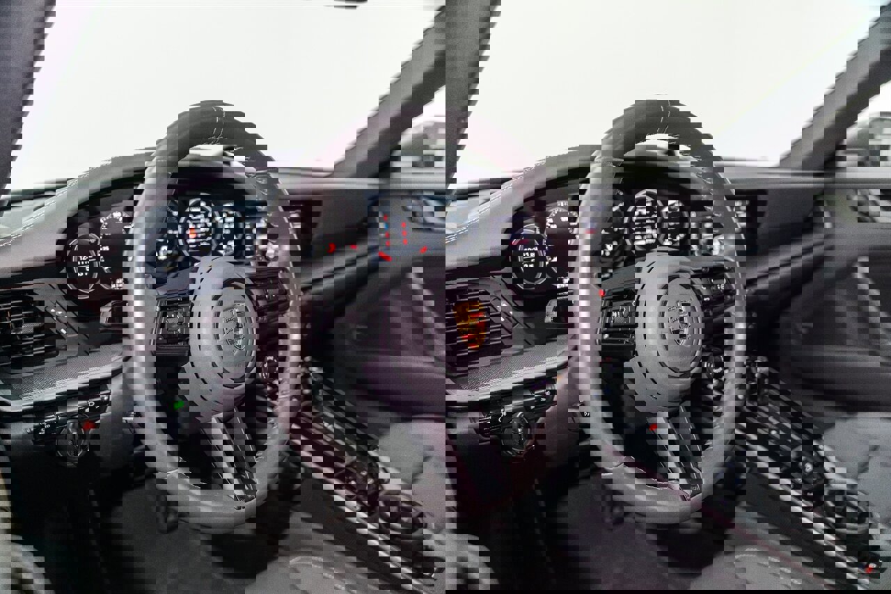 Used 2021 Porsche 911 Carrera 4S image 92